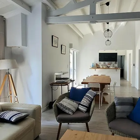 Rénovée Avec Jardin, Climatisation, Wi-fi, 8 Pers, La Palmyre - Fr-1-705-52 Villa *